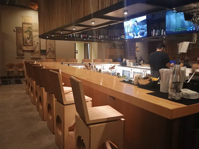 Yumi Japanese Restaurant & Bar - Edina Picture 3
