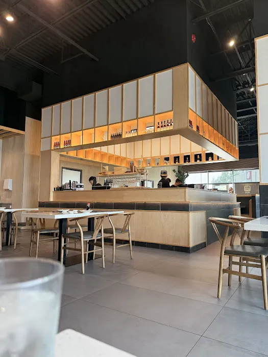 Oishii Sushi Picture 2