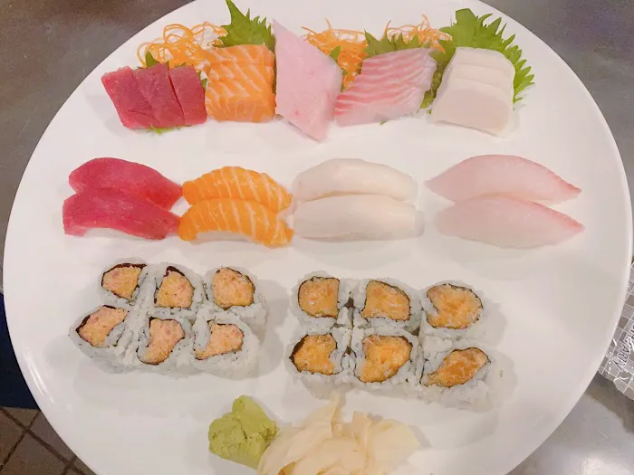 Sapporo Sushi Restaurant Picture 3