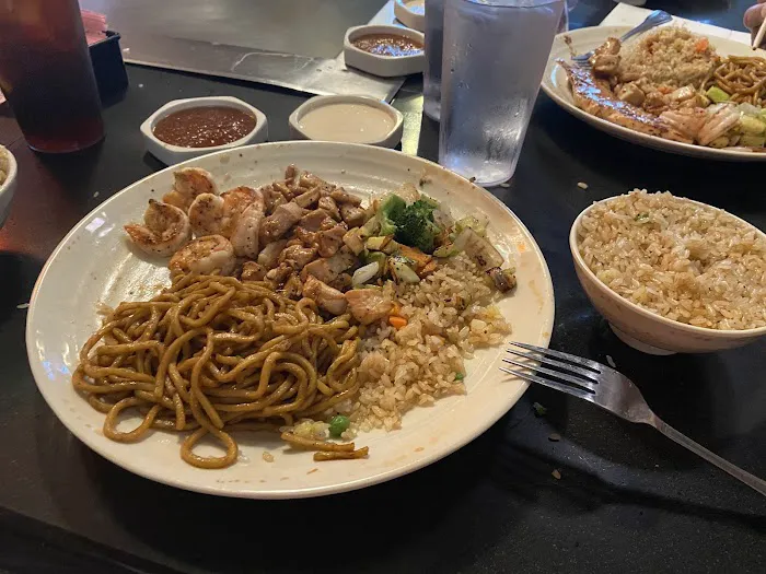 Osaka Sushi & Hibachi Picture 3