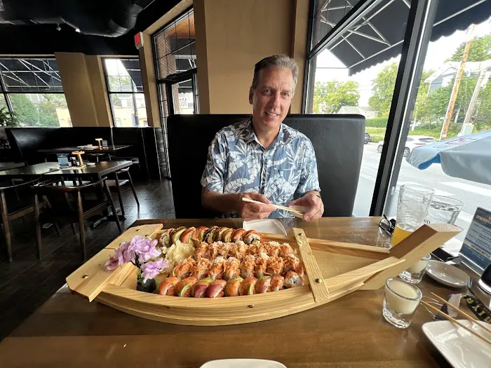 Miyabi Sushi & Asian Bistro Picture 1