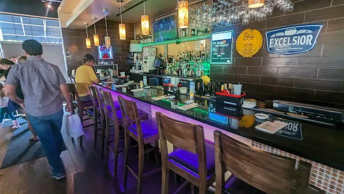 Miyabi Sushi & Asian Bistro Picture 6