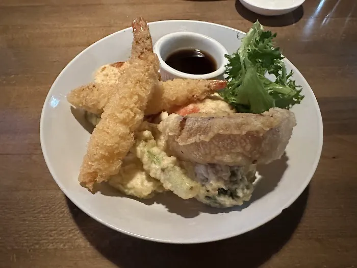 Miyabi Sushi & Asian Bistro Picture 10