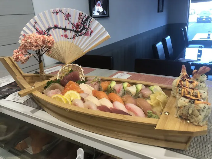 Yanagi Sushi Picture 8