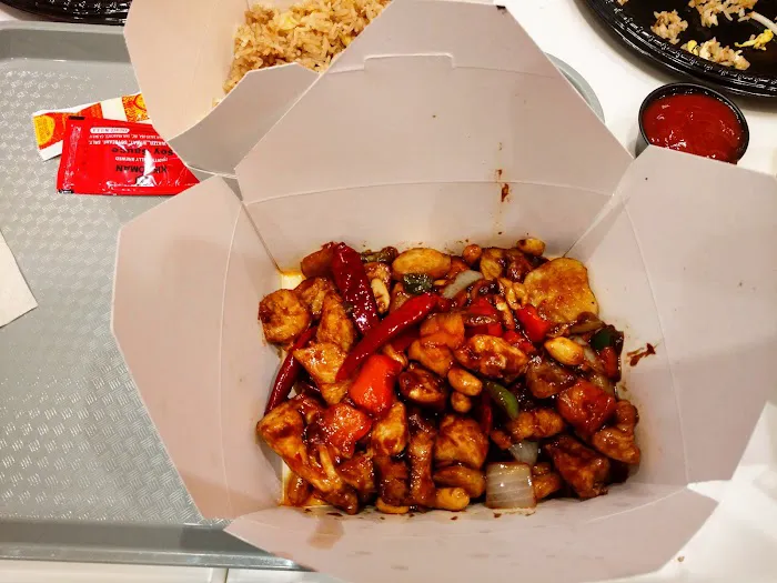 Tiger Wok & Ramen Picture 3