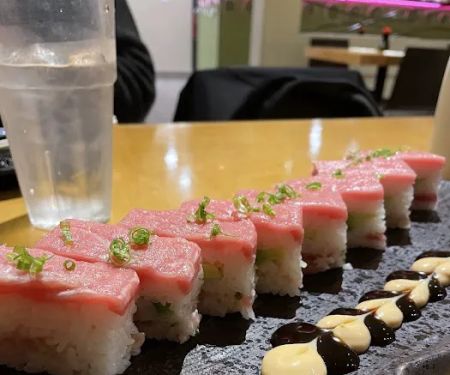 Tomsa Sushi