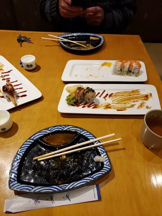 Tomsa Sushi Picture 4
