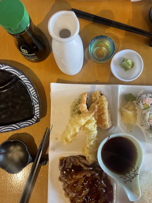 Tomsa Sushi Picture 3