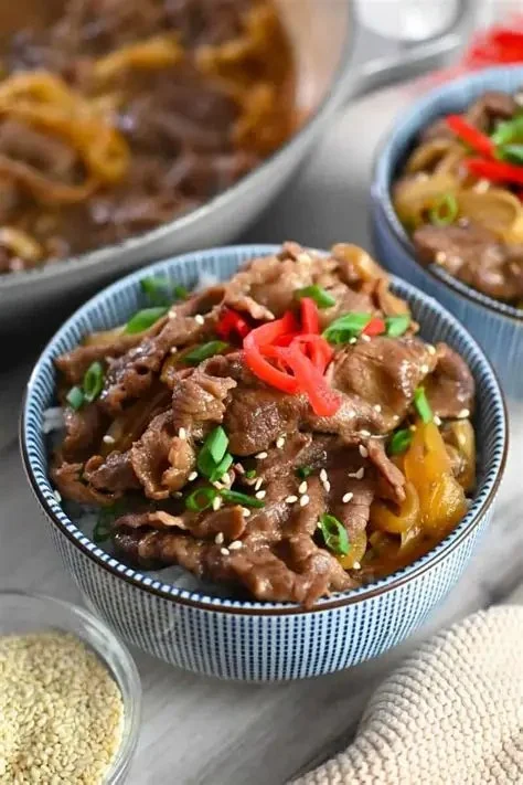 Gyudon Recipe: Authentic Japanese Beef Bowl Like Yoshinoya Style