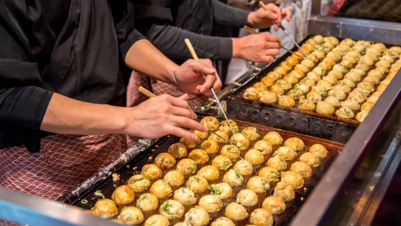 Where to Buy a Takoyaki Pan in the US: Cast Iron vs Electric Guide