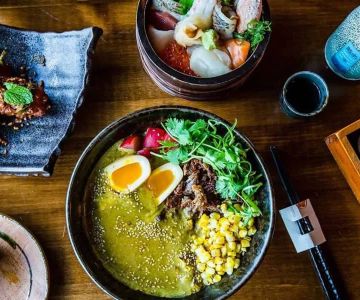 What to Look for in a Quality Japanese Restaurant Near Me: Red & Green Flags