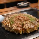 Okonomiyaki Guide: Styles, Toppings, and Table Etiquette