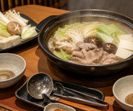 Japanese Nabe Guide: Broths, Ingredients, and Etiquette